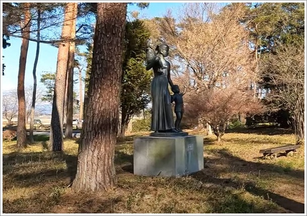 多々良沼公園にある彫刻