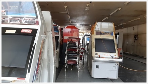 ビックチェイス富岡店の閉店の店内