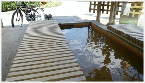 ���򂩂������̈镔����i�����j