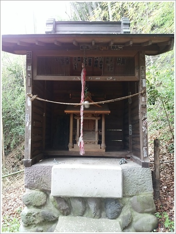 岩井堂観世音御堂(大島神社)