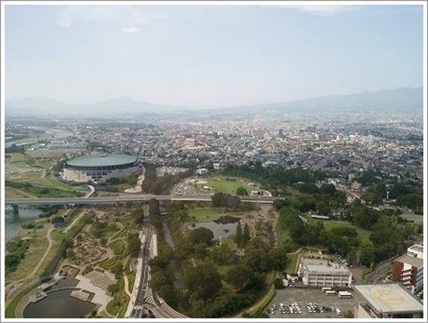 群馬県庁展望台の北側景色(グリーンドーム前橋)
