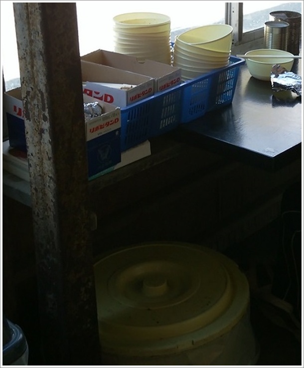 丸美屋自販機コーナー店内