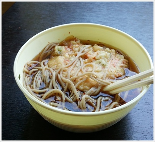 丸美屋自販機コーナー天ぷらそば