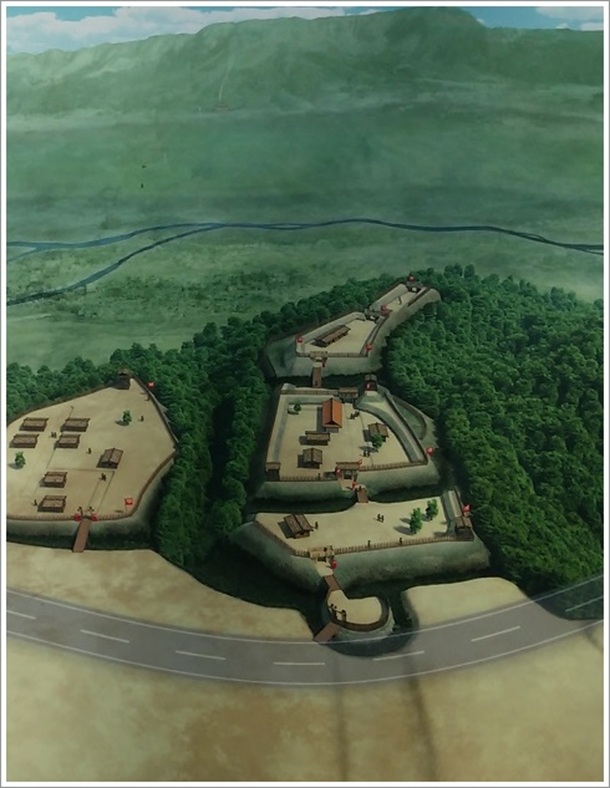 ���ӓ��隬�Օ����z���}