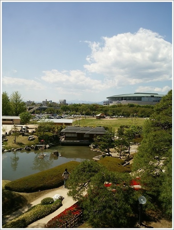 臨江閣別館二階から見た前橋景色