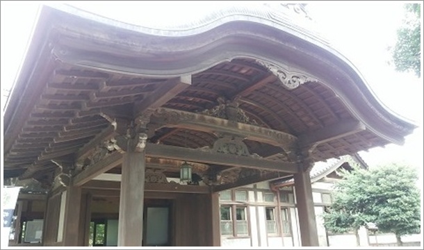 中島知久平邸の玄関車寄