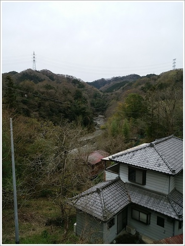 不通橋の下の景色