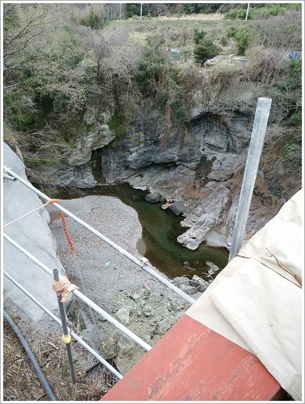不通橋(とおらずはし)渓谷
