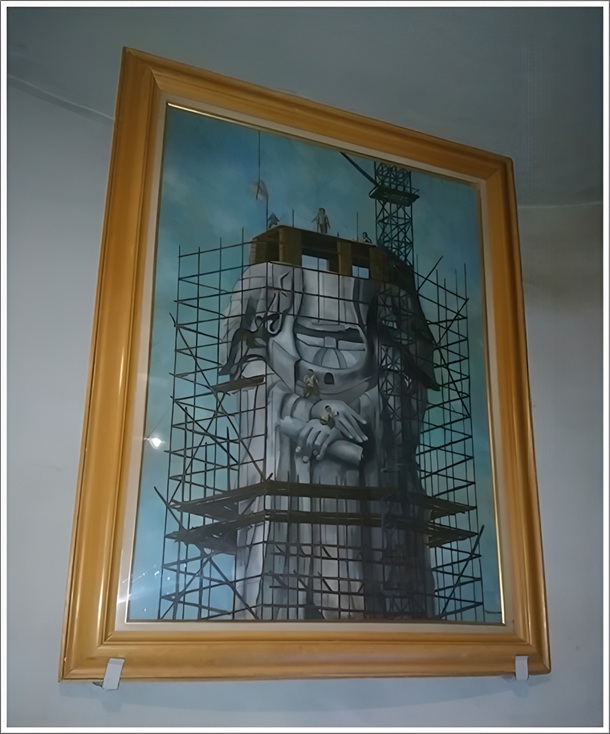 高崎白衣大観音建築途中の絵