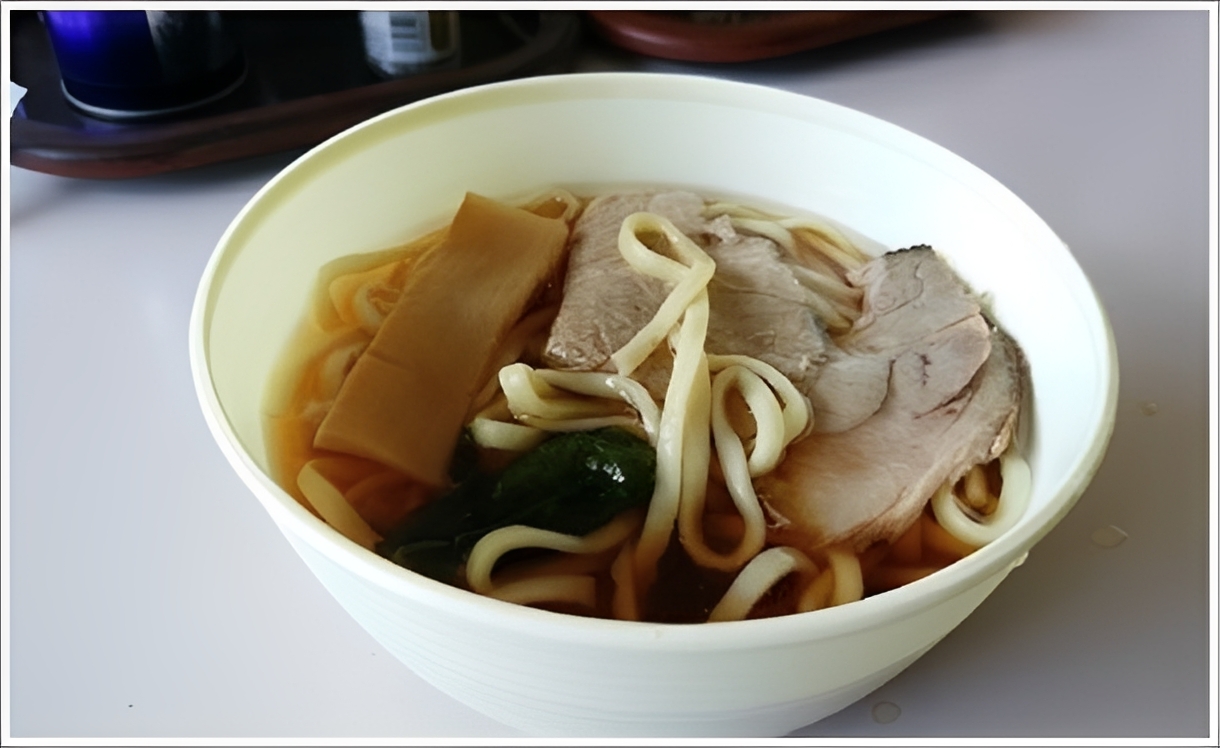 レトロ自販機のチャーシュー麺